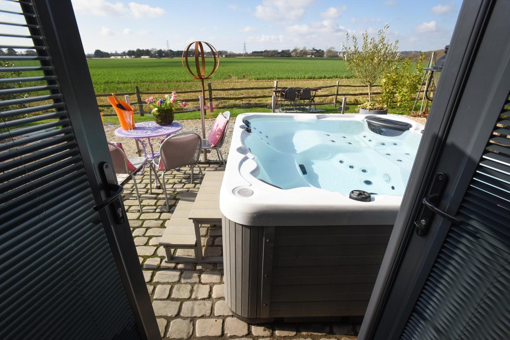 Air Maison - The Cow Shed Wow Factor Countryside Retreat Westbourne  Kültér fotó